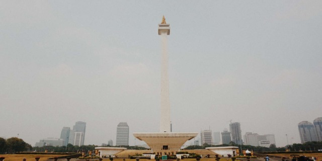 monumento-nacional-indonesia